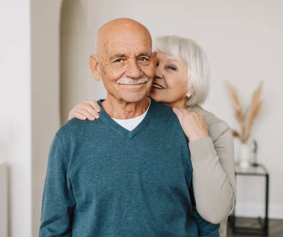 happy cataract couple, smiling.