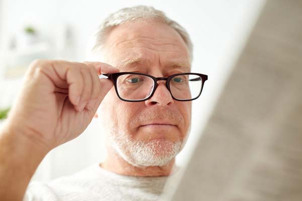 Using Monovision to Correct Presbyopia